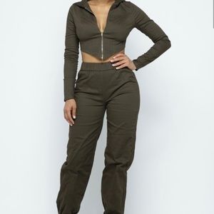 Olive Jogger Set (S, M, L) IG: @shopmodishaffairs